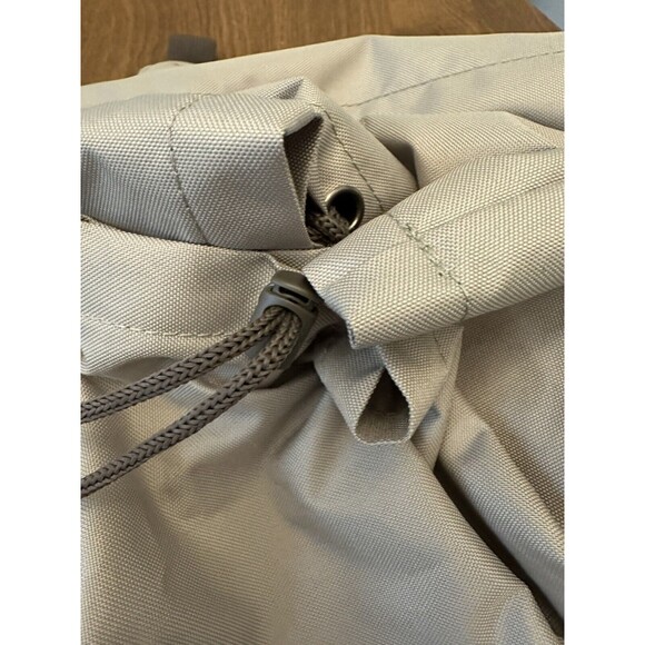 Wenzel Backpack Boulderdasche 30 Liter Capacity Khaki Plaid Discontinued 22x10x9 - Picture 7 of 14